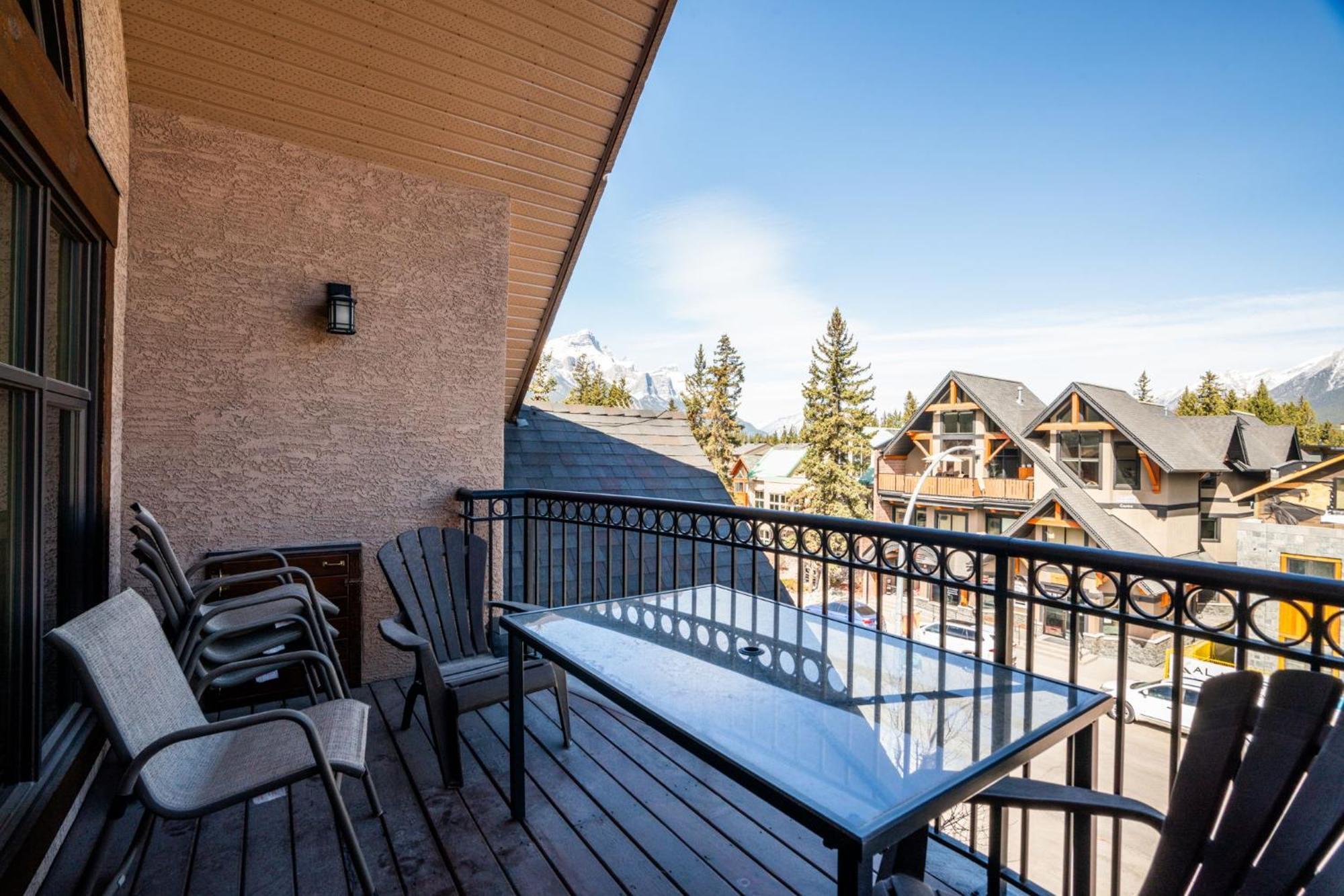Cascade Penthouse By Canadian Rockies Vacation Rentals Canmore Extérieur photo