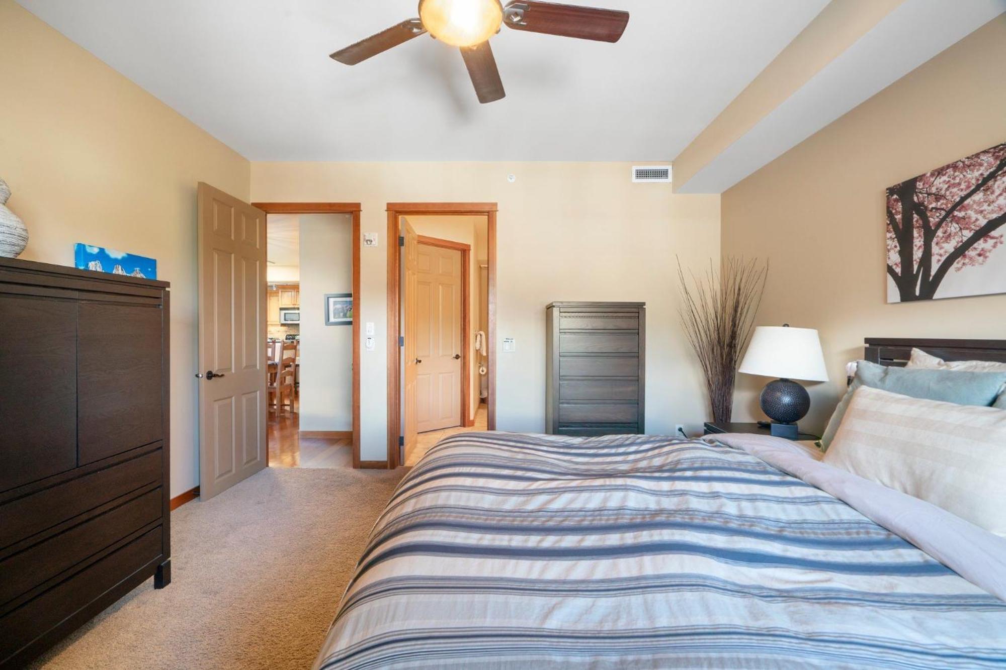 Cascade Penthouse By Canadian Rockies Vacation Rentals Canmore Extérieur photo