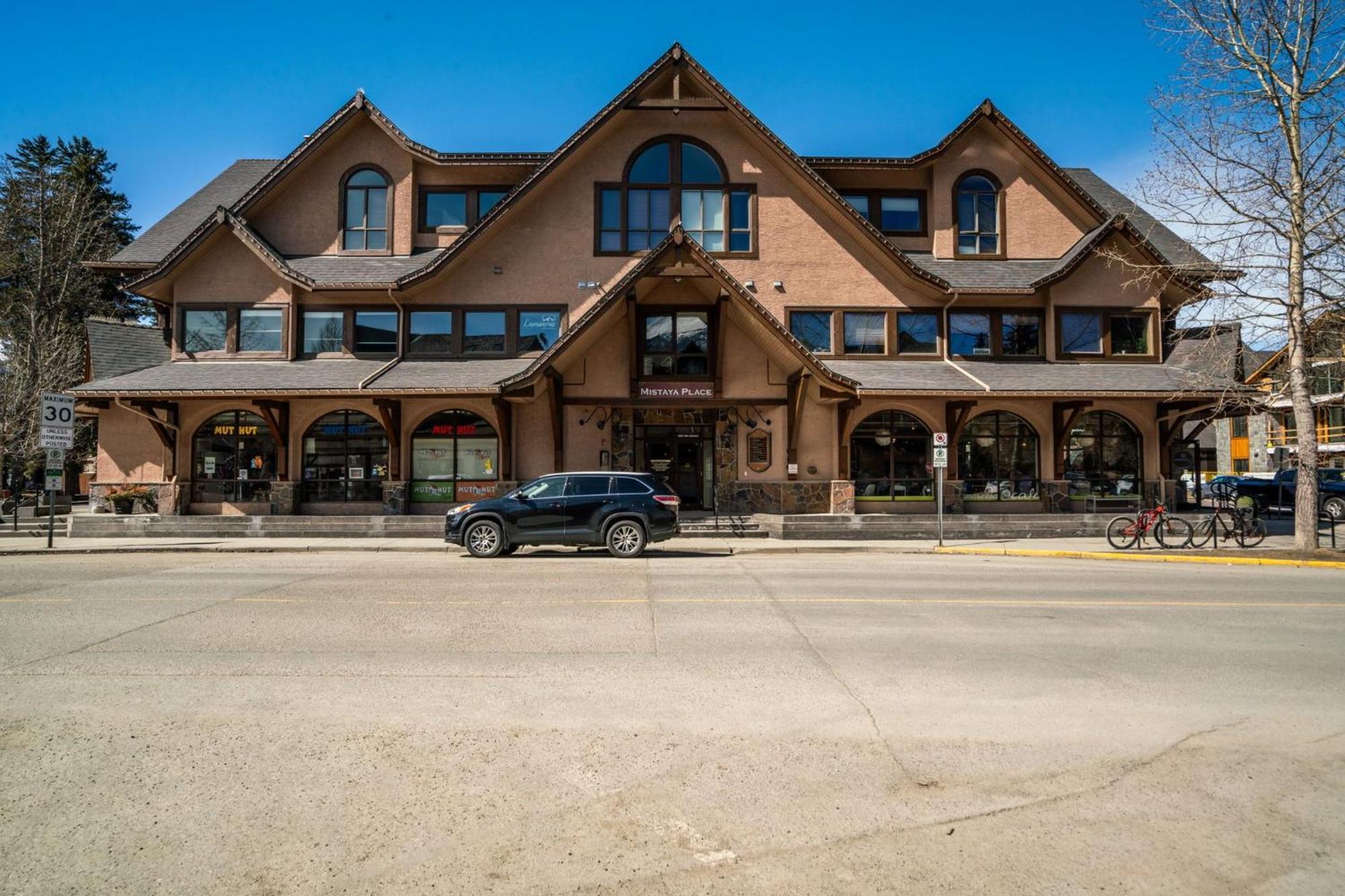 Cascade Penthouse By Canadian Rockies Vacation Rentals Canmore Extérieur photo